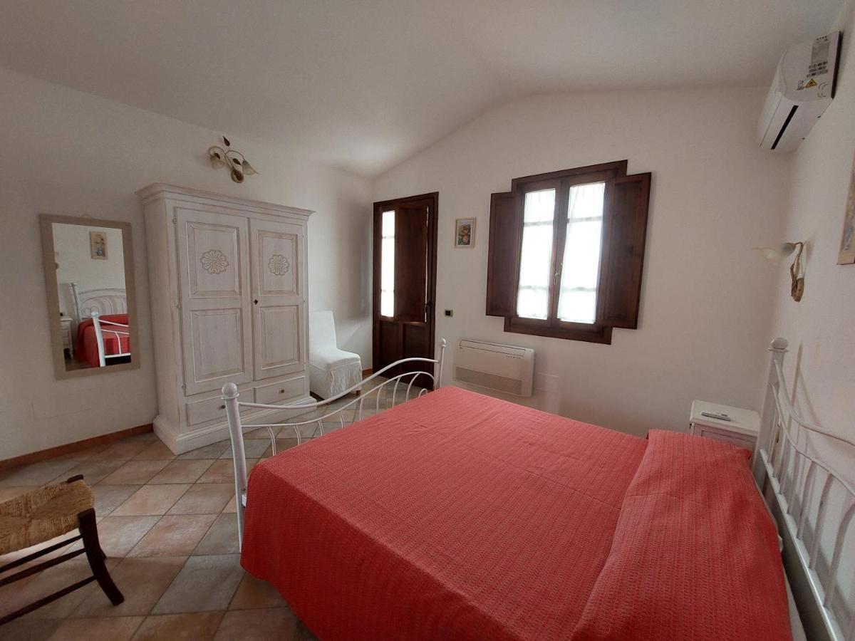 Hotel La Corte Rosada Villasimius Exterior photo
