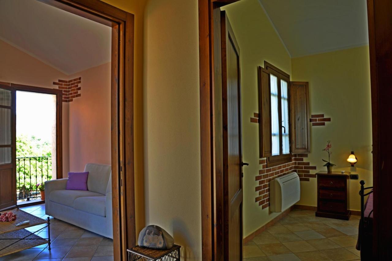 Hotel La Corte Rosada Villasimius Exterior photo